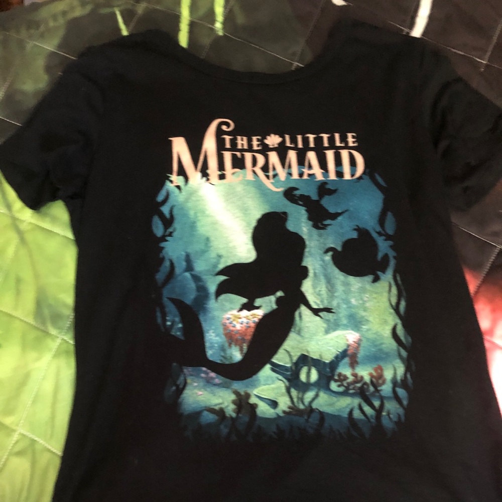 Juniors medium LITTLE MERMAID shirt